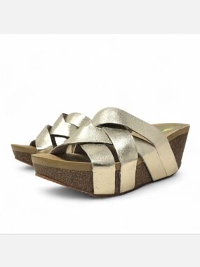 Volatile Metallic Gold Criss Cross Wedge Sandals Size 7